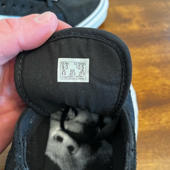 NWT Vans. The Exorcist!! House of terror. Rare. - Picture 2 of 6